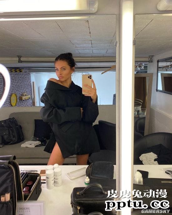 曾经的最美萝莉长大了 法国19岁模特初露性感身姿