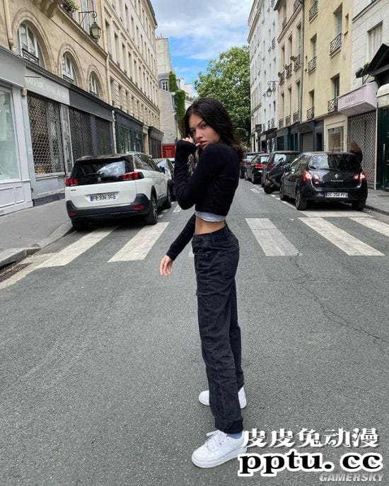 曾经的最美萝莉长大了 法国19岁模特初露性感身姿