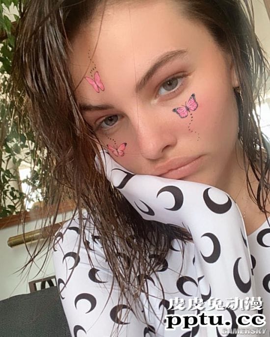 曾经的最美萝莉长大了 法国19岁模特初露性感身姿