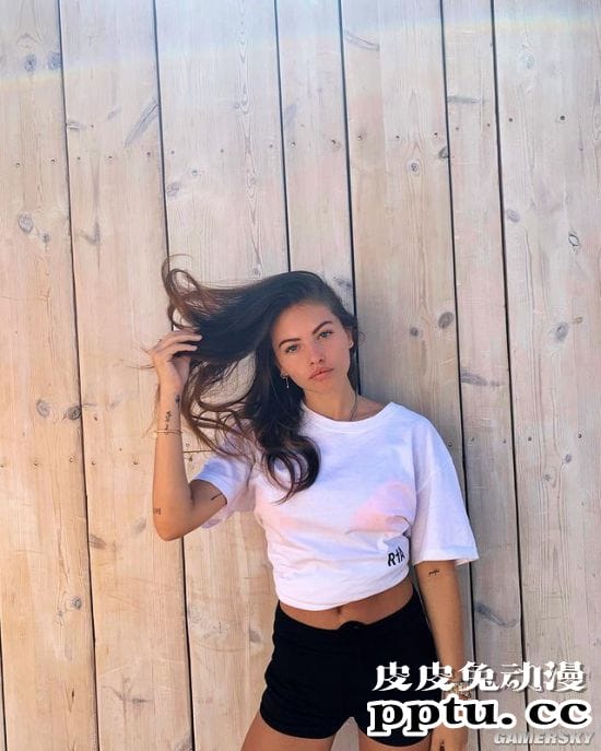 曾经的最美萝莉长大了 法国19岁模特初露性感身姿