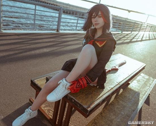 俄国萌妹COS《守望先锋》 多版本D.va俏皮可爱