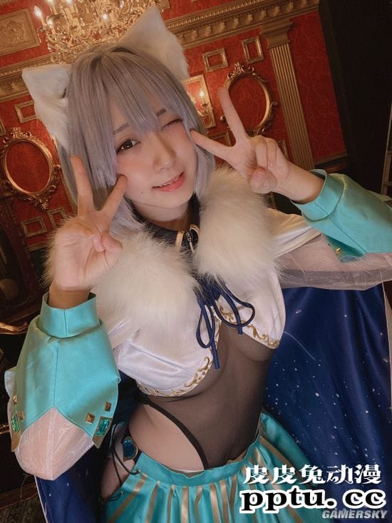 日本COSER伊织萌拍摄电竞眼镜代言写真 看美女眼睛会累吗？