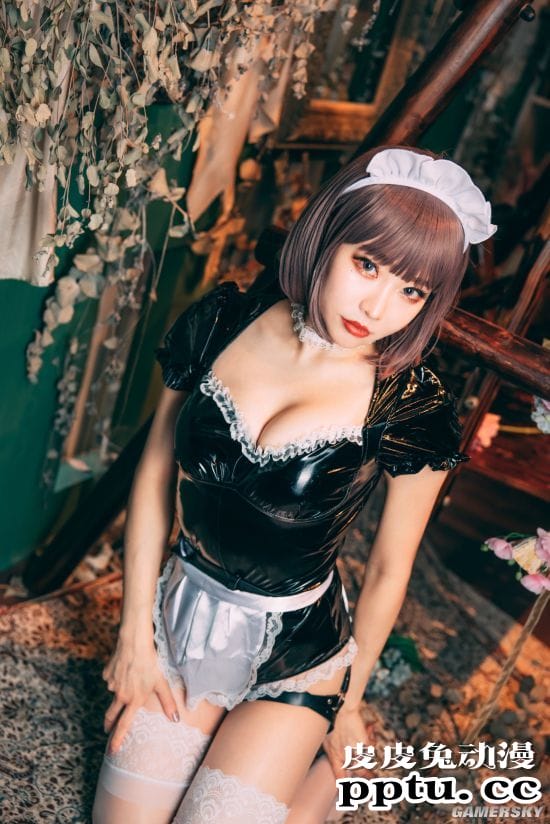 日本推特“绝对领域日” COSER小姐姐和画师的狂欢