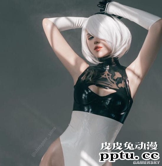 俄妹COS《塞尔达》公主 美艳公主送上大师之剑