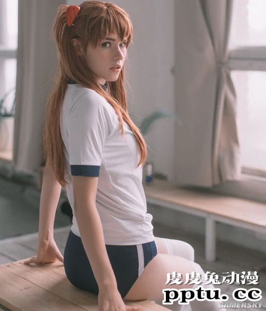 俄妹COS《塞尔达》公主 美艳公主送上大师之剑