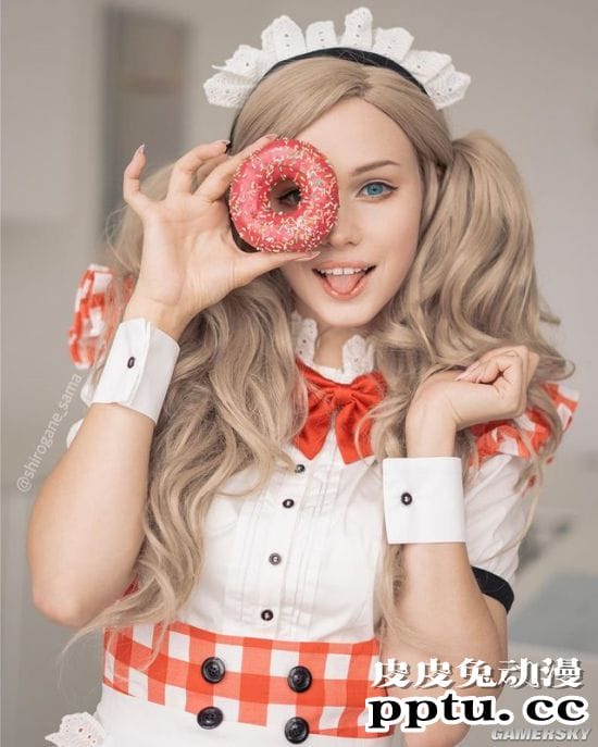 俄妹COS《塞尔达》公主 美艳公主送上大师之剑