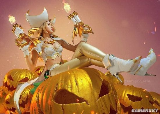 俄妹COS《塞尔达》公主 美艳公主送上大师之剑