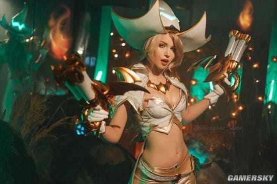 俄妹COS《塞尔达》公主 美艳公主送上大师之剑