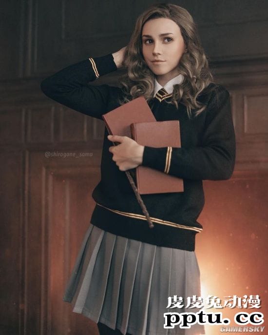 俄妹COS《塞尔达》公主 美艳公主送上大师之剑