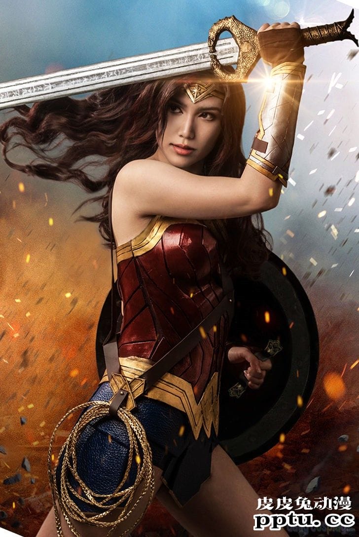 完美还原的神奇女侠 一周大师级CosPlay赏