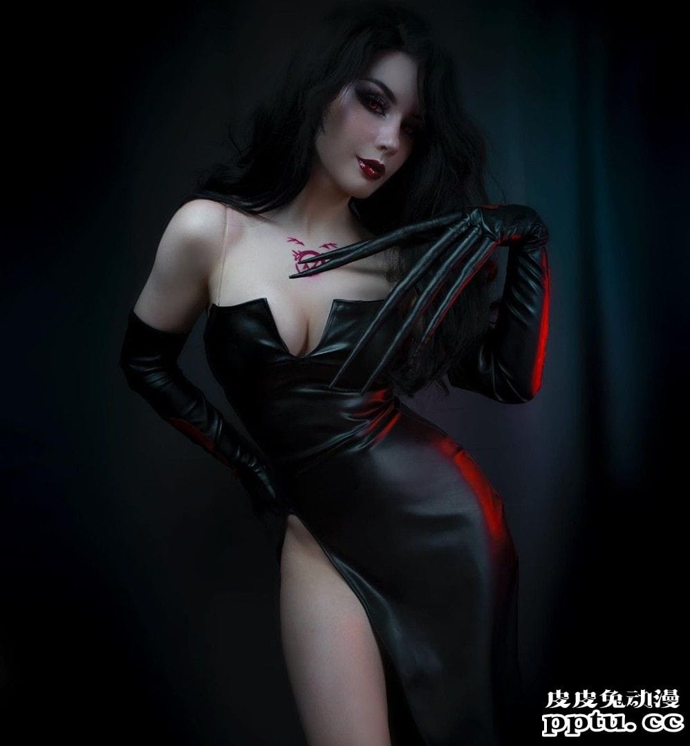 完美还原的神奇女侠 一周大师级CosPlay赏