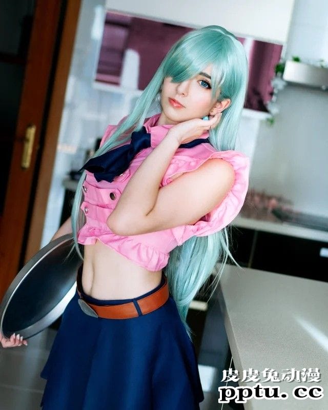 完美还原的神奇女侠 一周大师级CosPlay赏