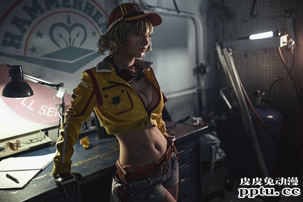 完美还原的神奇女侠 一周大师级CosPlay赏