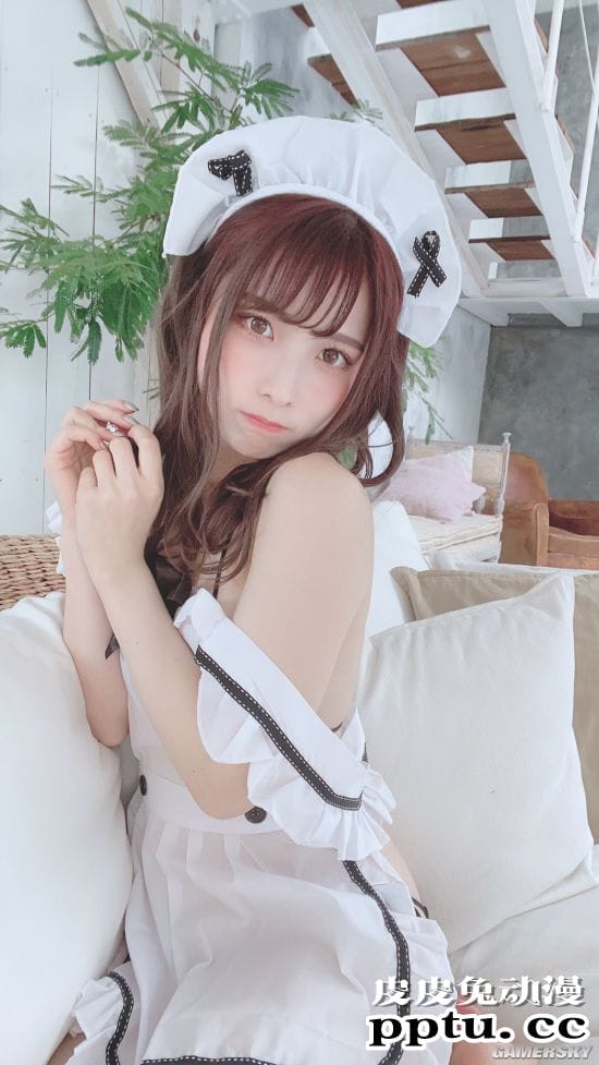 可爱又性感的泳装美少女 格外甜美的樱花妹COSER