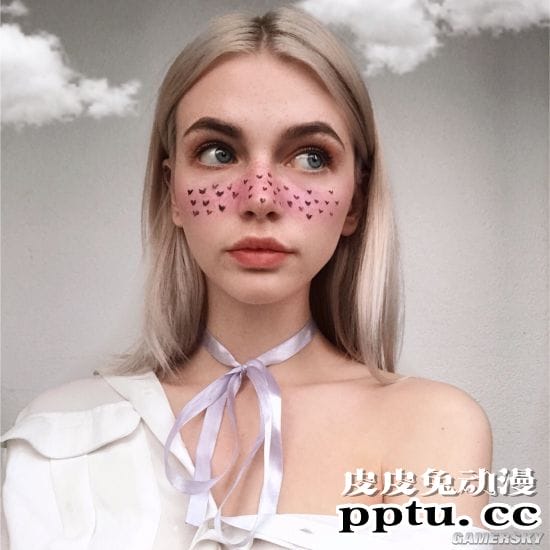 魅惑颜值的银发正妹 身材超辣的俄罗斯网红模特