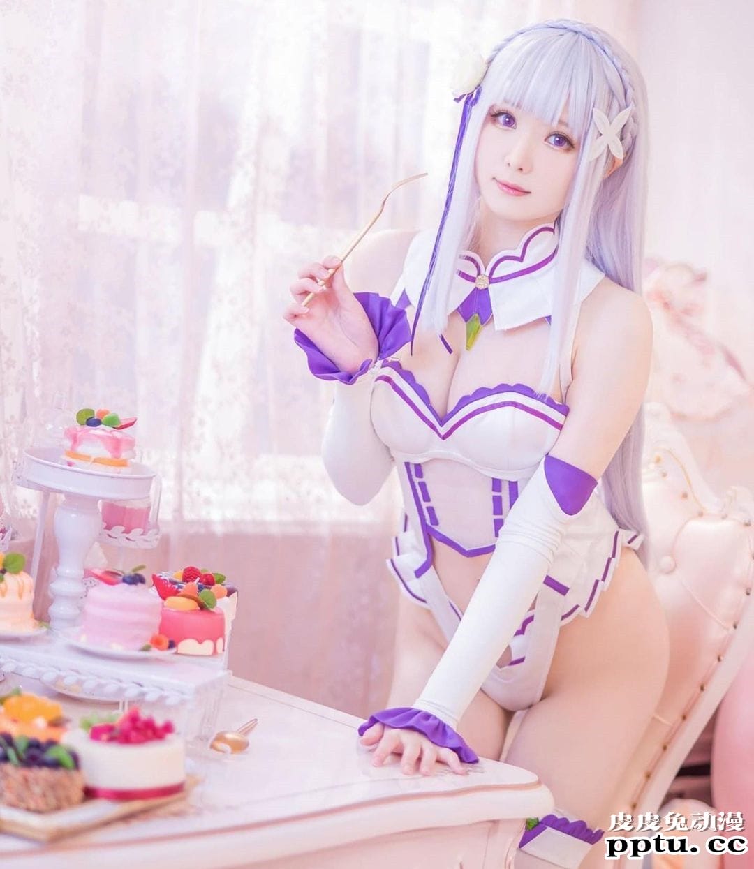 皮衣女术士来到2077 一周大师级CosPlay赏