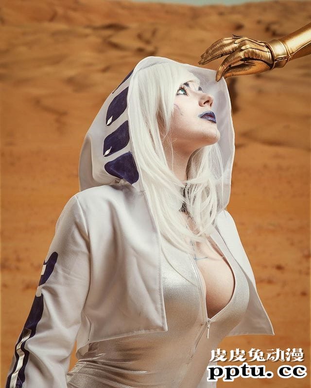 皮衣女术士来到2077 一周大师级CosPlay赏