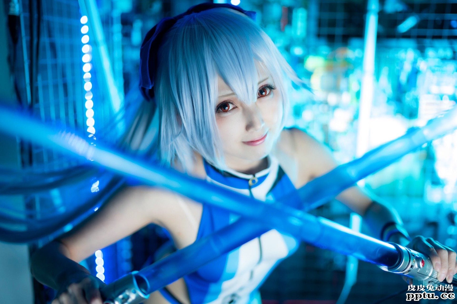 皮衣女术士来到2077 一周大师级CosPlay赏