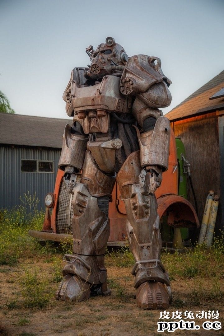 皮衣女术士来到2077 一周大师级CosPlay赏