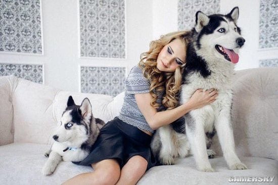 蛮腰秀腿的焦糖系正妹 俄罗斯网红美模热辣无比