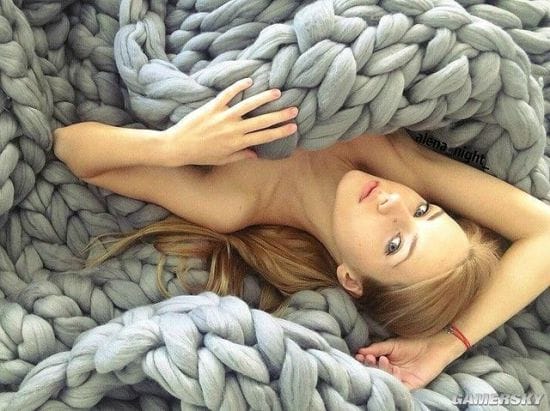 蛮腰秀腿的焦糖系正妹 俄罗斯网红美模热辣无比