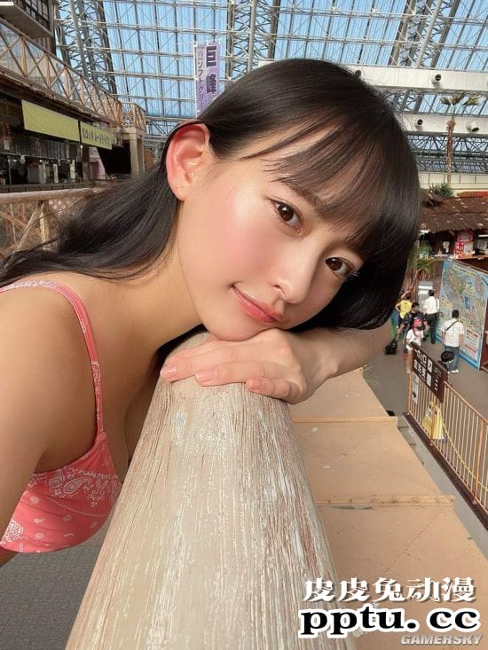 清新透明感的水着正妹 精通泳装的日本写真女星