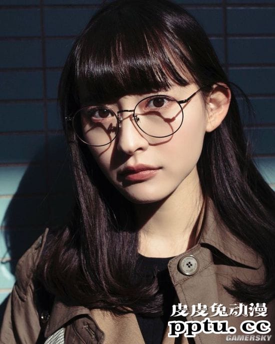 清新透明感的水着正妹 精通泳装的日本写真女星