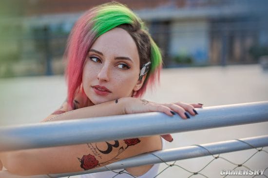 《赛博朋克2077》朱迪COS 绝美小姐姐带你体验超梦