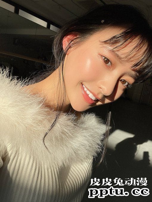 日推奇怪讨论：就算是美女嘴巴大也会有点可怕？