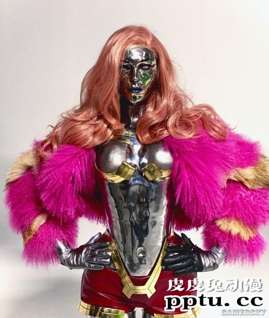 俄妹COS《赛博朋克2077》女歌星Lizzy Wizzy 金属光泽的性感