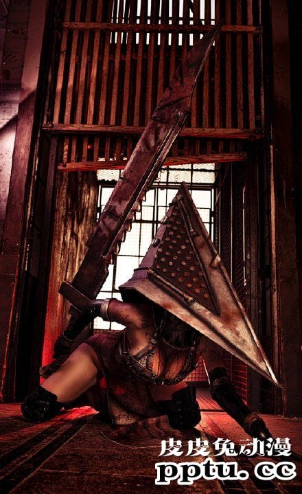 本欲斥奈何大！知名COSER带来胸肌之最的伊之助