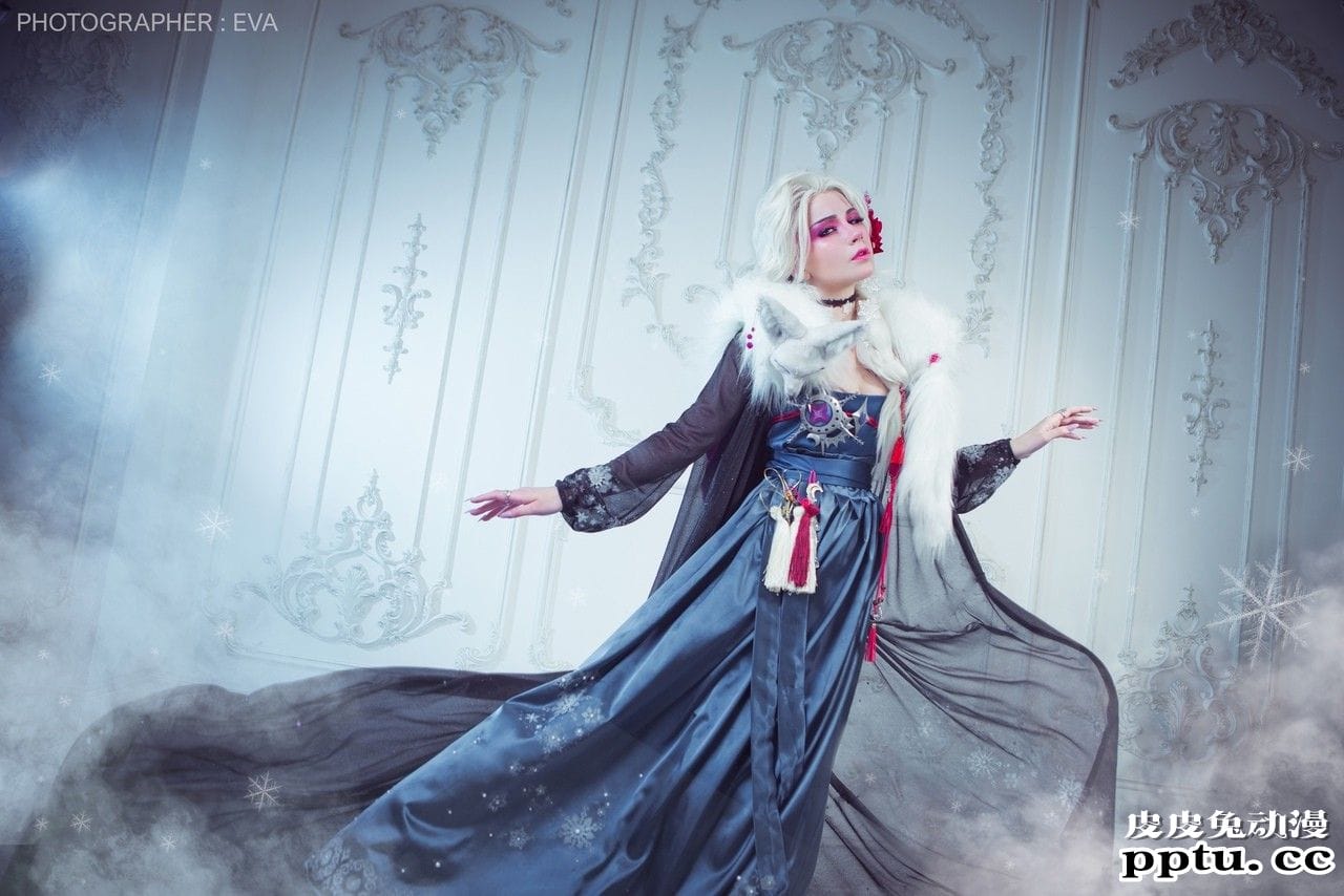 2B小姐姐丝袜变胶袜 一周大师级CosPlay赏