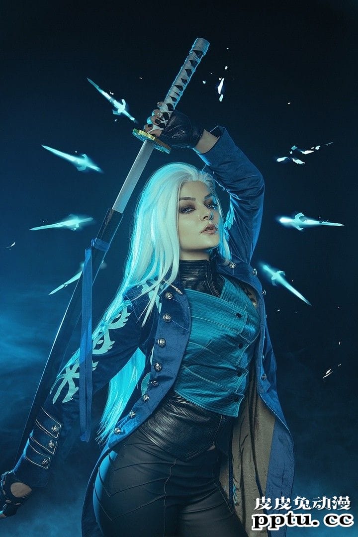 2B小姐姐丝袜变胶袜 一周大师级CosPlay赏