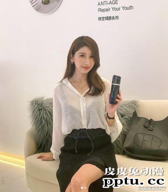 能吃能举铁 从写真女星转行健身美女的亚里沙-皮皮兔动漫