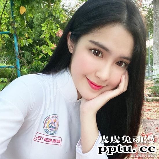 18岁就过分发育的美少女 越南雪肤正妹性感迷人