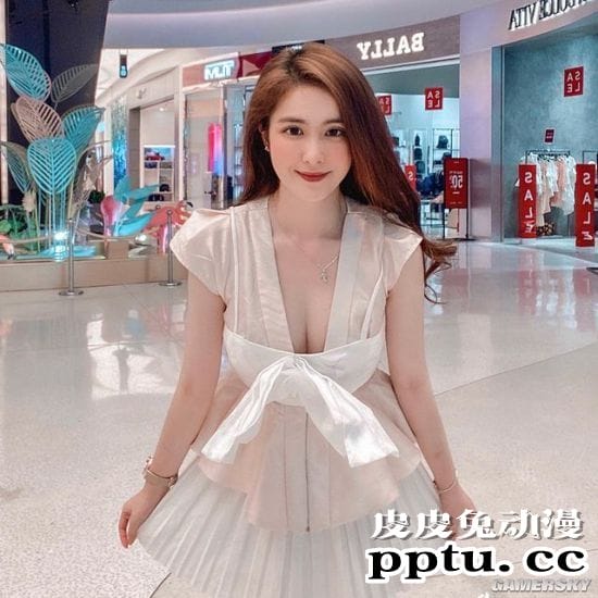 18岁就过分发育的美少女 越南雪肤正妹性感迷人