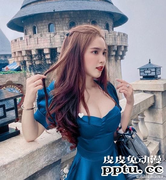 18岁就过分发育的美少女 越南雪肤正妹性感迷人