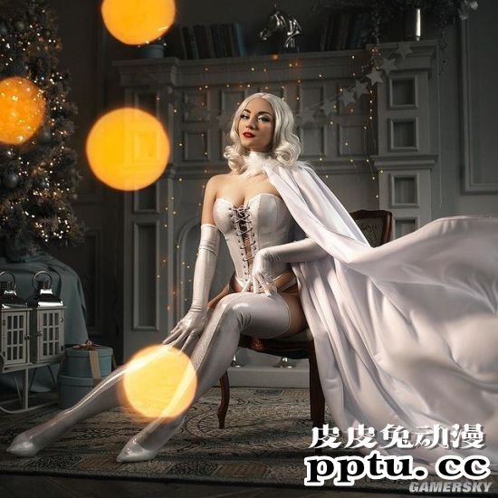 肉感身材偏爱紧致胶衣 俄罗斯肉感COSER战斗力十足