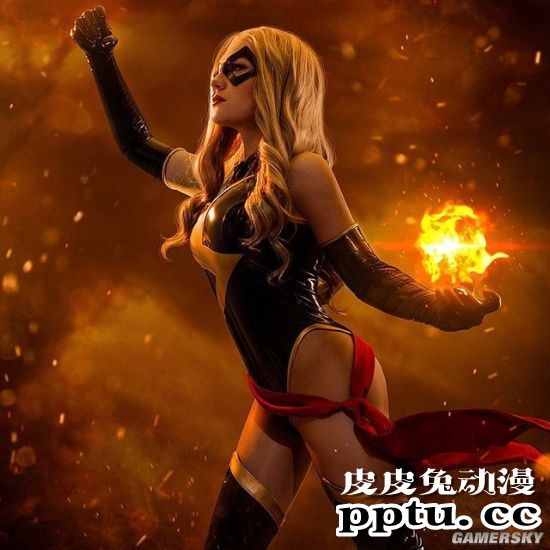 肉感身材偏爱紧致胶衣 俄罗斯肉感COSER战斗力十足