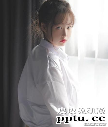 抖M的挚爱少女？不屑脸的韩国写真模特SIA