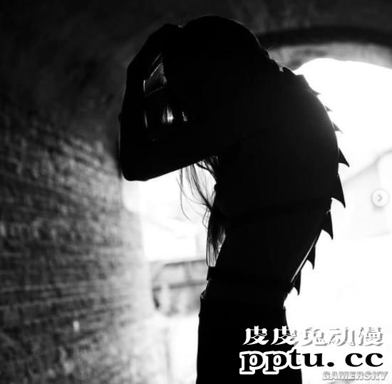 神造美体搭上中性美颜 俄罗斯红发美女Eva Chehova