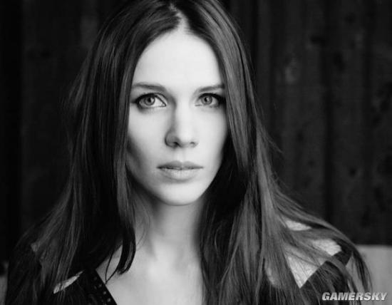 神造美体搭上中性美颜 俄罗斯红发美女Eva Chehova