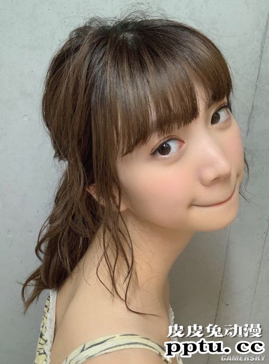 日本最可爱女店员 学历工作全造假转职写真女星