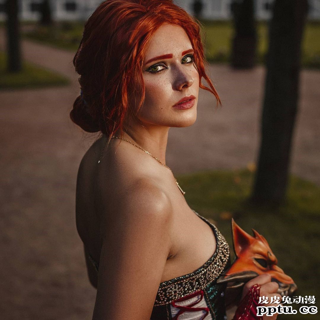 纯白绫波丽与电锯人玛奇玛 一周大师级CosPlay赏