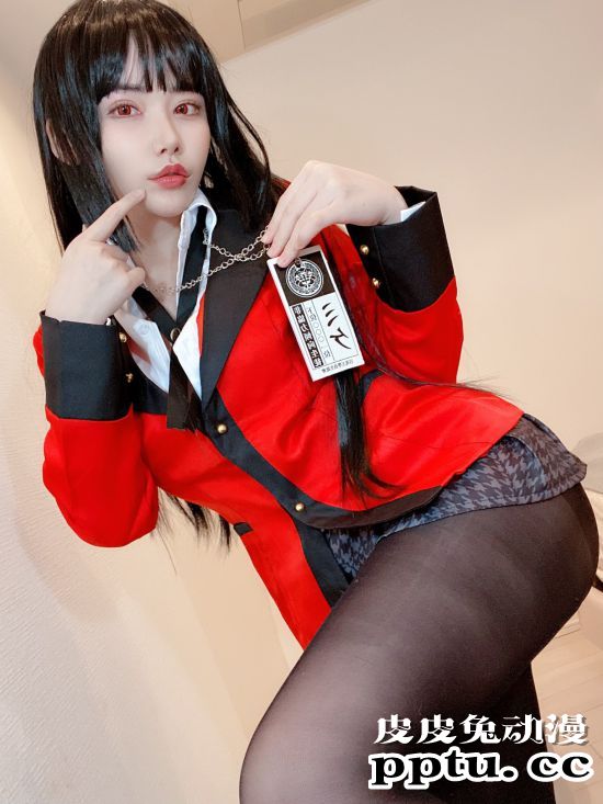 深田咏美COS《鬼灭》恋柱甘露寺蜜璃翻车 网友却评论：没内味儿