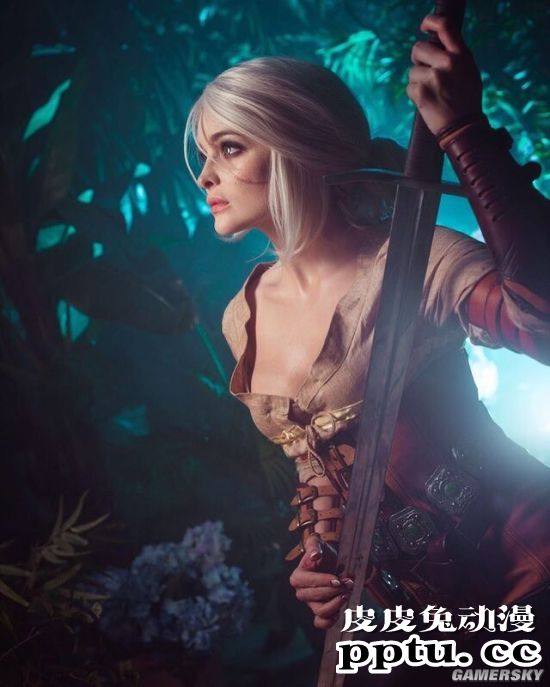 穿衣显瘦脱衣有肉的身材 俄罗斯正妹COSER仙气逼人