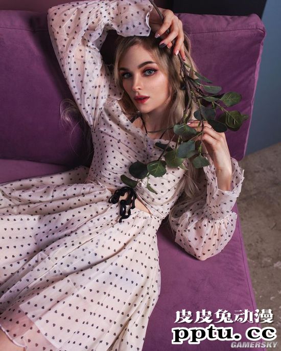 穿衣显瘦脱衣有肉的身材 俄罗斯正妹COSER仙气逼人