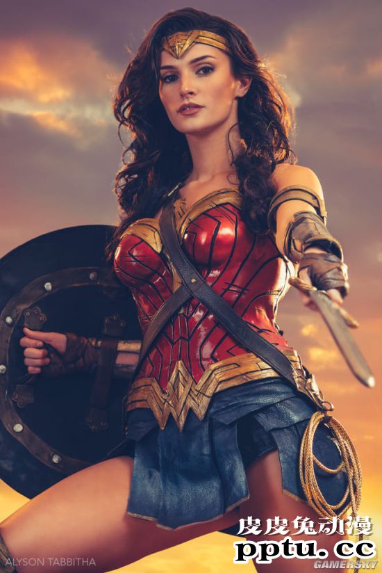 国外化妆大神COS神奇女侠 戴安娜公主长腿优雅性感