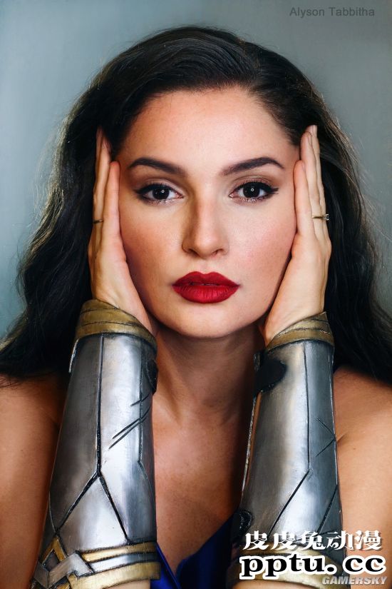 国外化妆大神COS神奇女侠 戴安娜公主长腿优雅性感