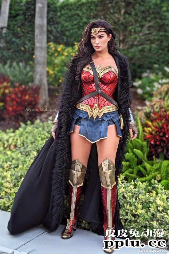 国外化妆大神COS神奇女侠 戴安娜公主长腿优雅性感